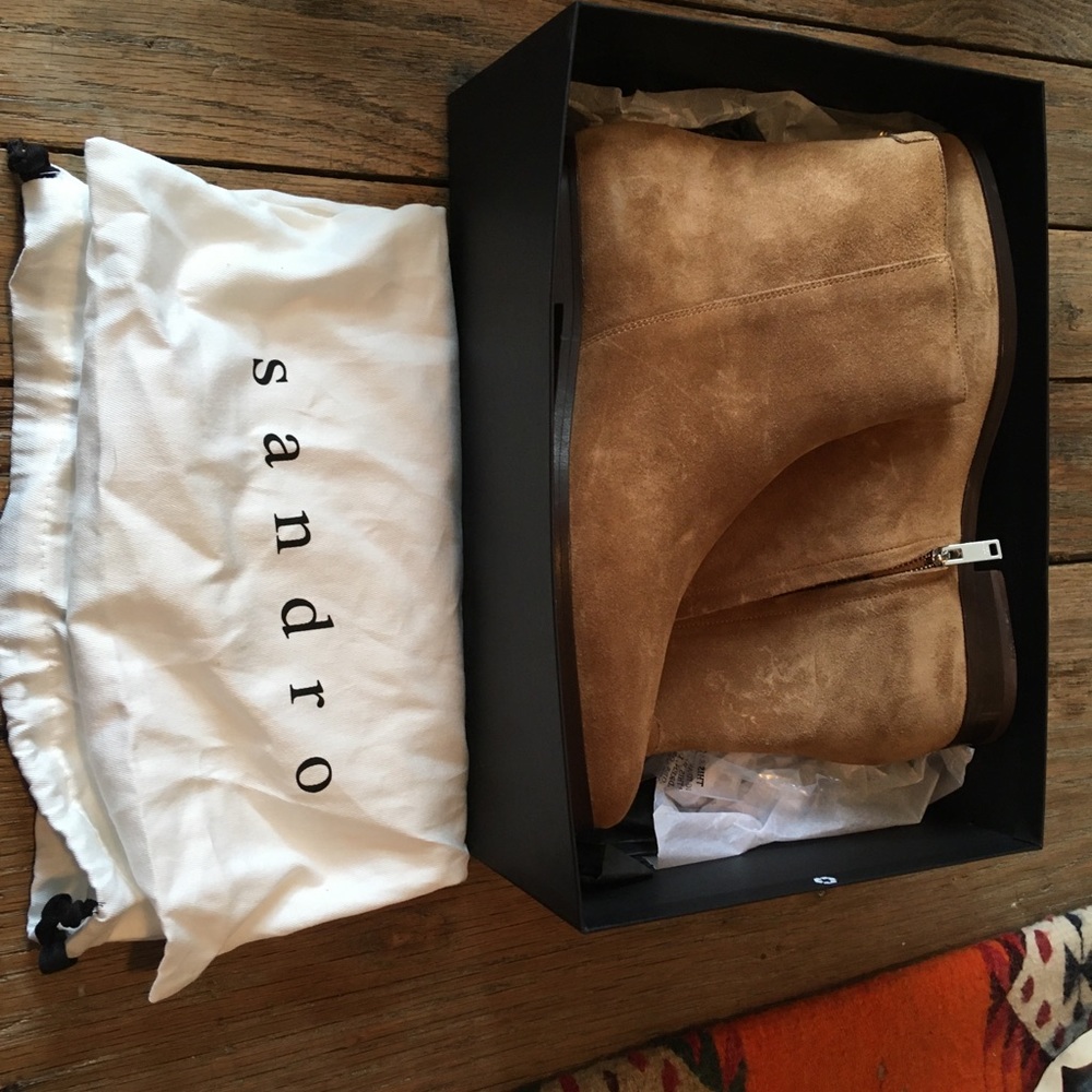 SANDRO Paris unworn suede ankle-zip boots